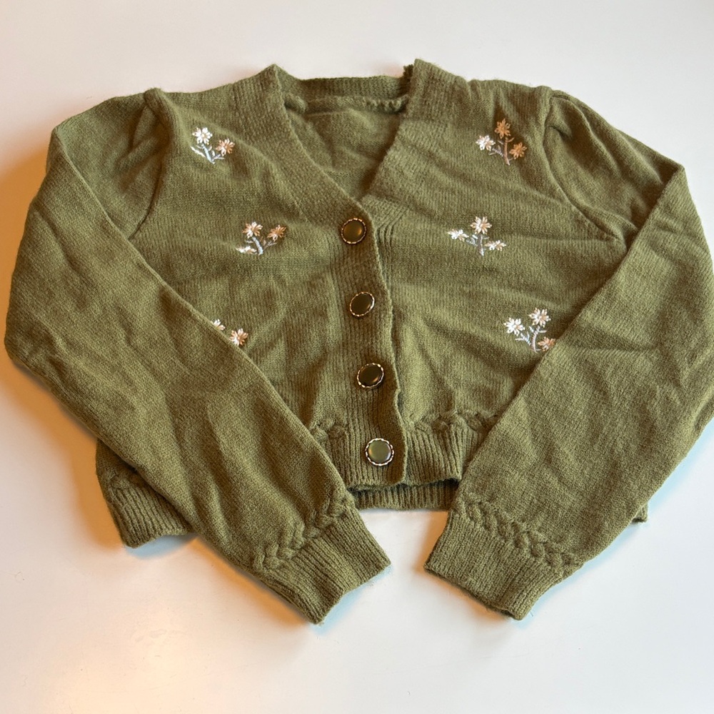 Green Cardigan with Floral Embroidery